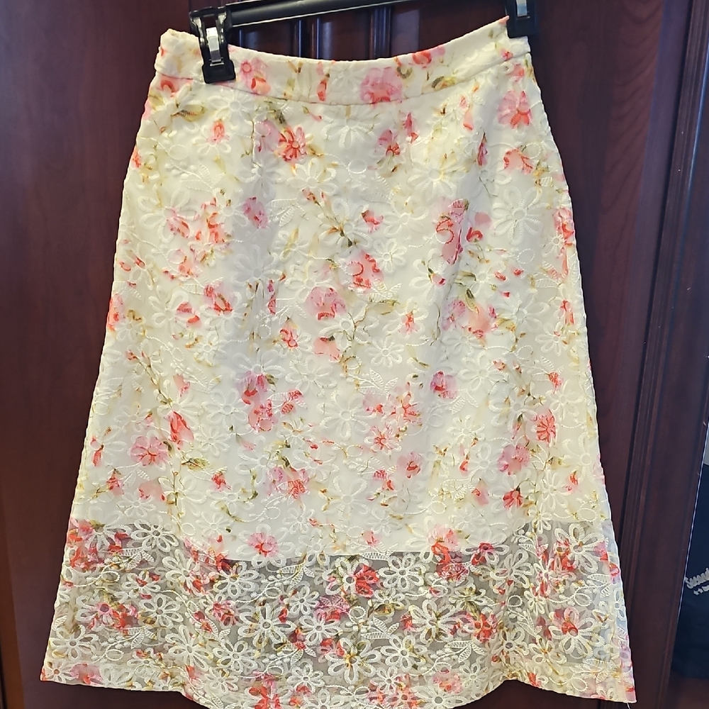 Floral Lace Skirt - Cream and Pink